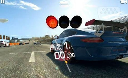 真实赛车4游戏最新版